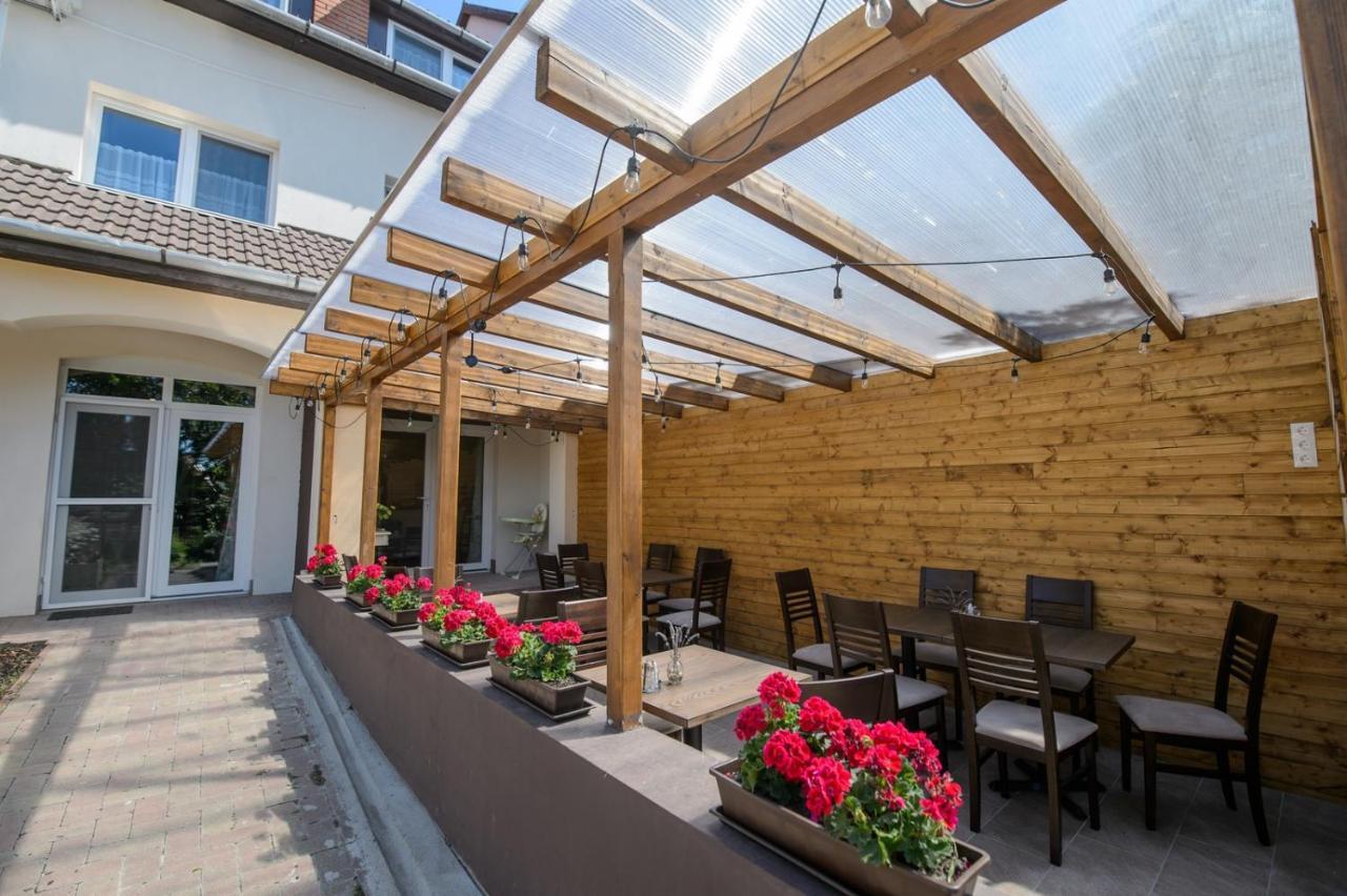 Hotel Illaberek Panzió Eger Exterior foto